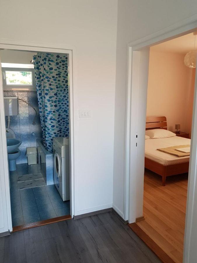 Apartments Andelic Sveti Filip i Jakov Extérieur photo