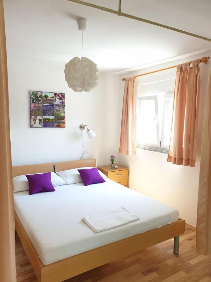 Apartments Andelic Sveti Filip i Jakov Extérieur photo