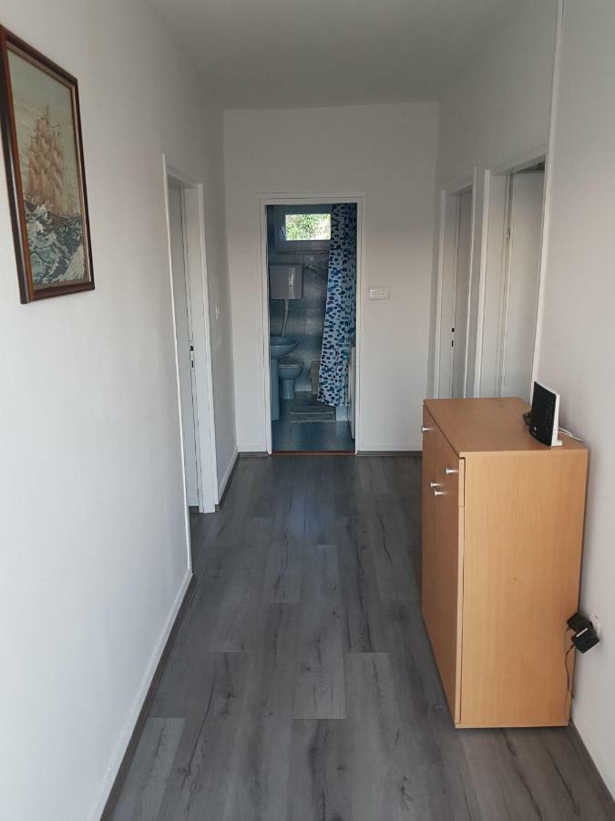 Apartments Andelic Sveti Filip i Jakov Extérieur photo